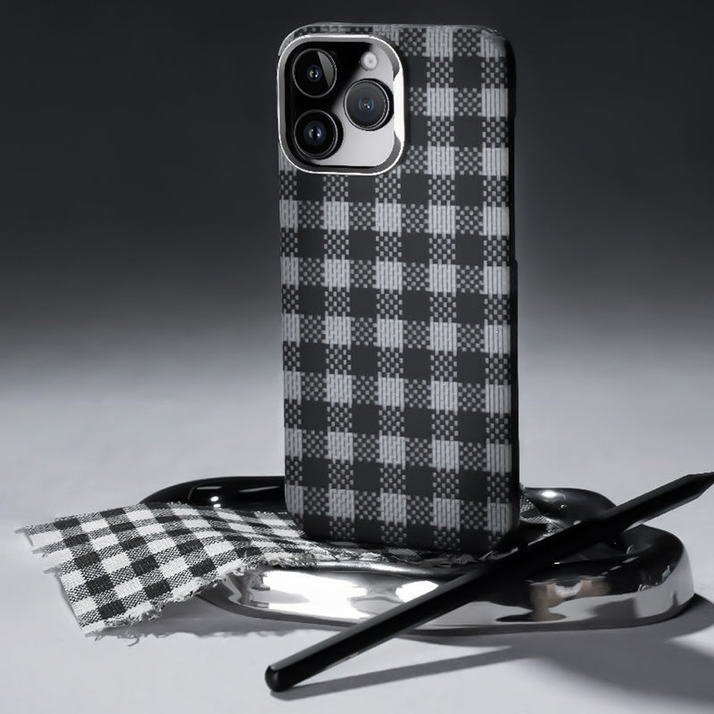 Benks ArmorVichy iPhone 16 Pro Magsafe Ekose Tasarımlı Kevlar Kılıf Benks ArmorVichy iPhone 16 Pro Magsafe Ekose Tasarımlı Kevlar Kılıf